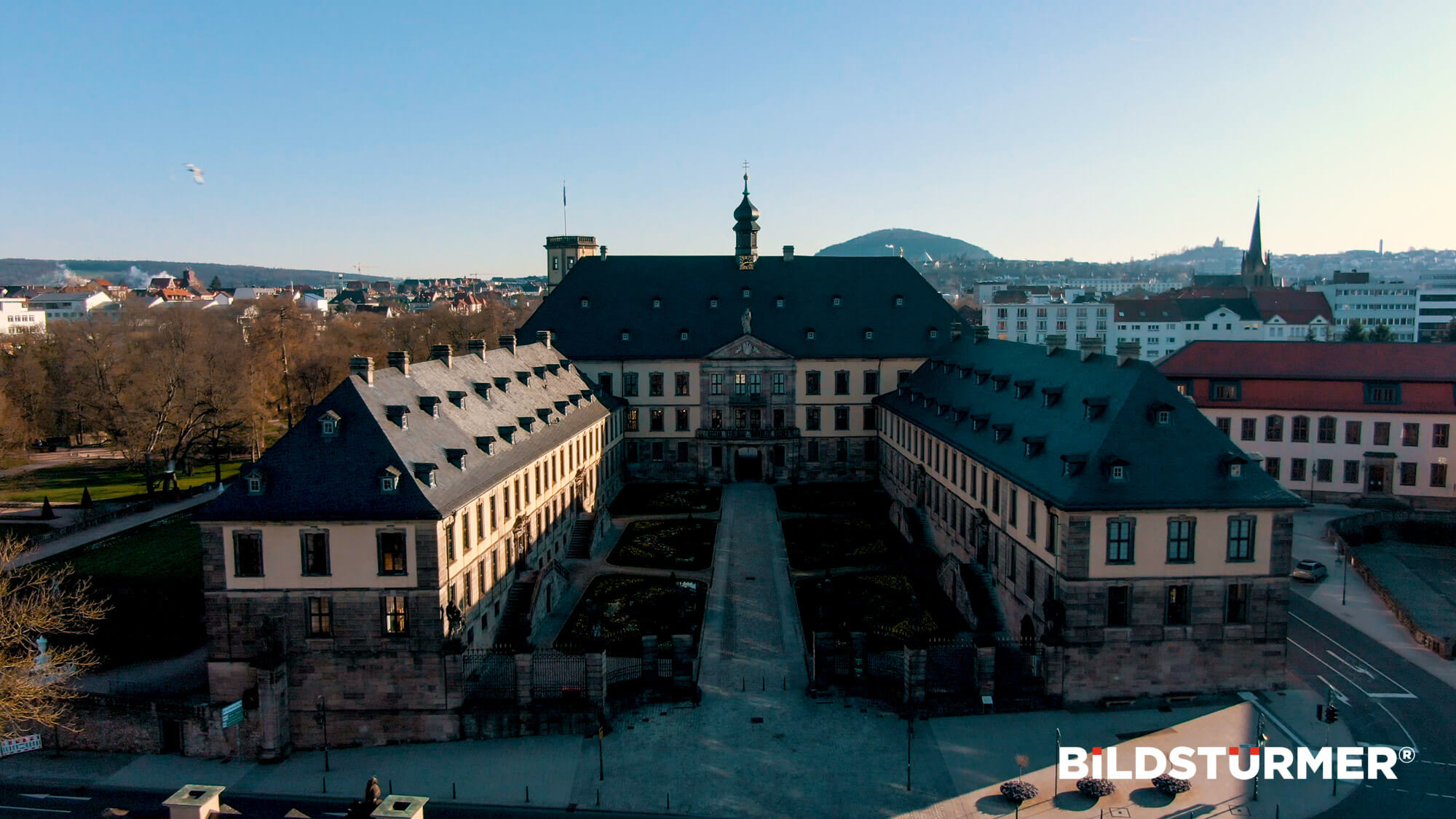 Luftaufnahmen Drohnenaufnahme Fulda Stadt Corona Stadtschloss